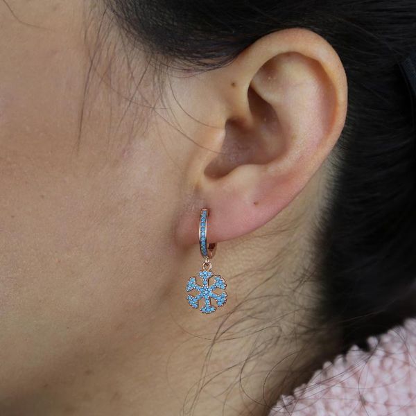 dangle & chandelier fashion turquoises paved snowflower hoop earring circle women luxury percing loops earromgs jewelry, Silver
dangle & chandelier fashion turquoises paved snowflower hoop earring circle women luxury percing loops earromgs jewelry, Silver