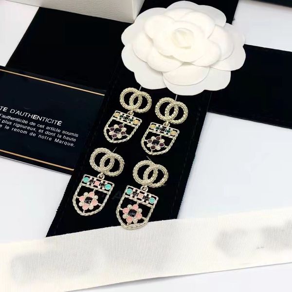 fashion brand designer charm earrings ladies diamond square pendant earring with box, Golden
fashion brand designer charm earrings ladies diamond square pendant earring with box, Golden