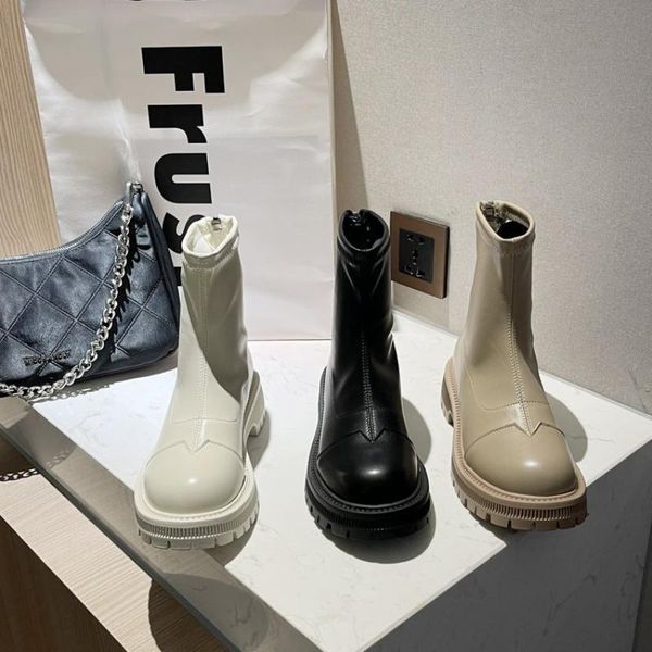boots thick soled children's british style autumn fashion women's black soft short platform shoes
boots thick soled children's british style autumn fashion women's black soft short platform shoes
