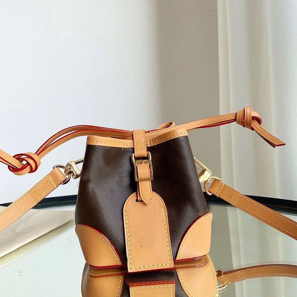 bucket bag women bags handbags purse dark brown classic pattern retro grain leather patchwork string removable shoulder strap high quality, Black;red
bucket bag women bags handbags purse dark brown classic pattern retro grain leather patchwork string removable shoulder strap high quality, Black;red