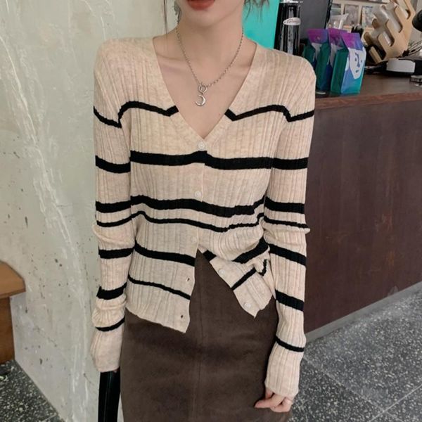women's knits & tees women long sleeve casual cardigans arrival 2021 autumn korean style v-neck striped loose female thin knitted sweat, White
women's knits & tees women long sleeve casual cardigans arrival 2021 autumn korean style v-neck striped loose female thin knitted sweat, White