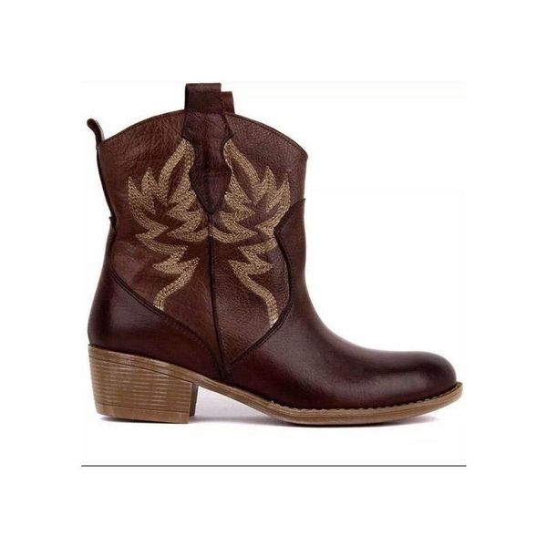 boots mid-tube women's 2021 winter car stitching brown pointed thick heel solid color embroidered retro, Black
boots mid-tube women's 2021 winter car stitching brown pointed thick heel solid color embroidered retro, Black