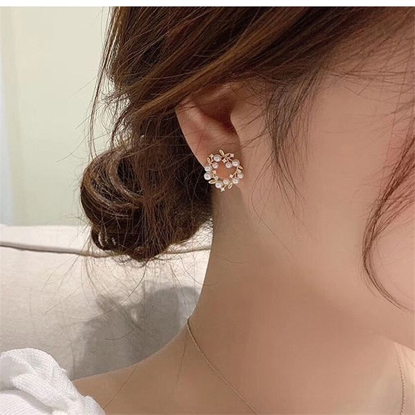 pmr koreanfashion net red temperament simple small pearl 925 pure silver pearl stud and earringsneedle korean earrings, Golden;silver
pmr koreanfashion net red temperament simple small pearl 925 pure silver pearl stud and earringsneedle korean earrings, Golden;silver