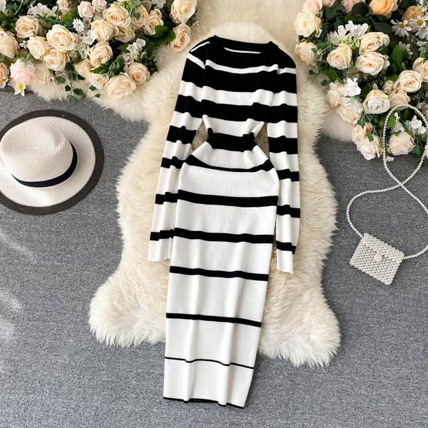 fashion women bodycon dress spring autumn slim lons sleeve stripe dresses elegant ladies white black midi sweater casual, Black;gray
fashion women bodycon dress spring autumn slim lons sleeve stripe dresses elegant ladies white black midi sweater casual, Black;gray
