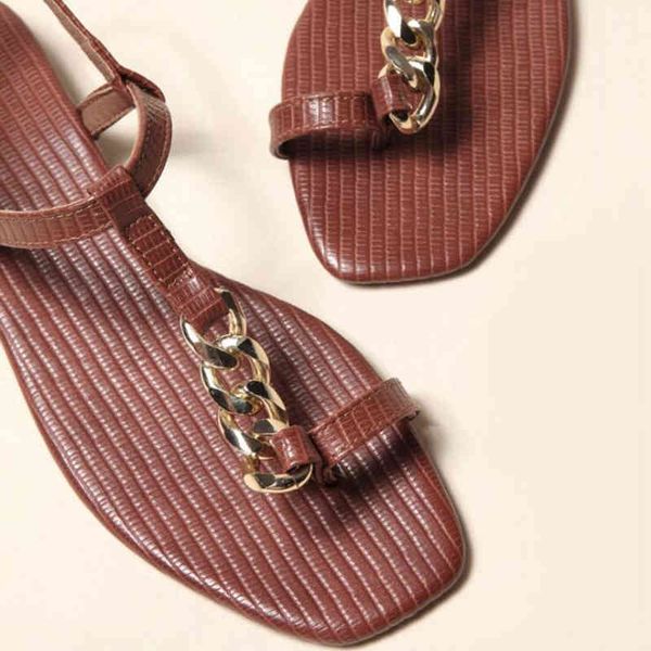 70% off wholesale sandals flip-flops new fashion classic designer women flat flip flops chain sandal slippers lady flats leisure metal buckl, Black
70% off wholesale sandals flip-flops new fashion classic designer women flat flip flops chain sandal slippers lady flats leisure metal buckl, Black