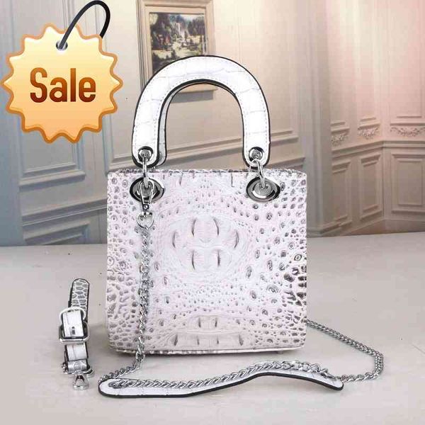 pu crocodile skin women's bag 2021 new fashion messenger small fragrance diana bag portable simple temperament
pu crocodile skin women's bag 2021 new fashion messenger small fragrance diana bag portable simple temperament