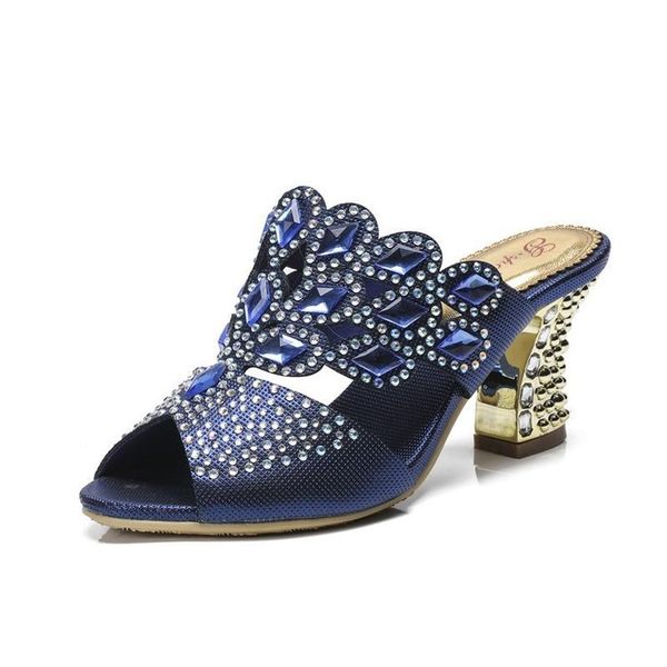 ladies sandals summer style rhinestone thick heel female large size 44 diamond slippers, Black
ladies sandals summer style rhinestone thick heel female large size 44 diamond slippers, Black