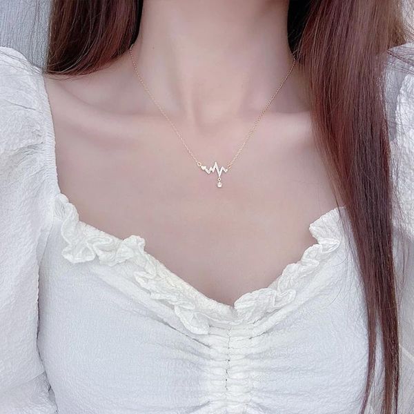 chokers 14k real gold fashion design signal fluctuation shape necklace micro inlay zircon women choker koyle jewelry pendant gfit, Golden;silver
chokers 14k real gold fashion design signal fluctuation shape necklace micro inlay zircon women choker koyle jewelry pendant gfit, Golden;silver