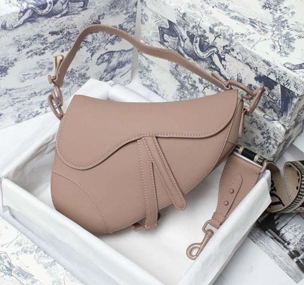 handbag saddle bag genuine leather with strap purse metal pendant shoulder bags women crossbody cowhide handbags
handbag saddle bag genuine leather with strap purse metal pendant shoulder bags women crossbody cowhide handbags