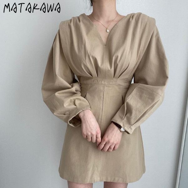 casual dresses matakawa hepburn v-neck short women dress autumn 2021 women's french slim vestidos temperament long puff sleeve, Black;gray
casual dresses matakawa hepburn v-neck short women dress autumn 2021 women's french slim vestidos temperament long puff sleeve, Black;gray