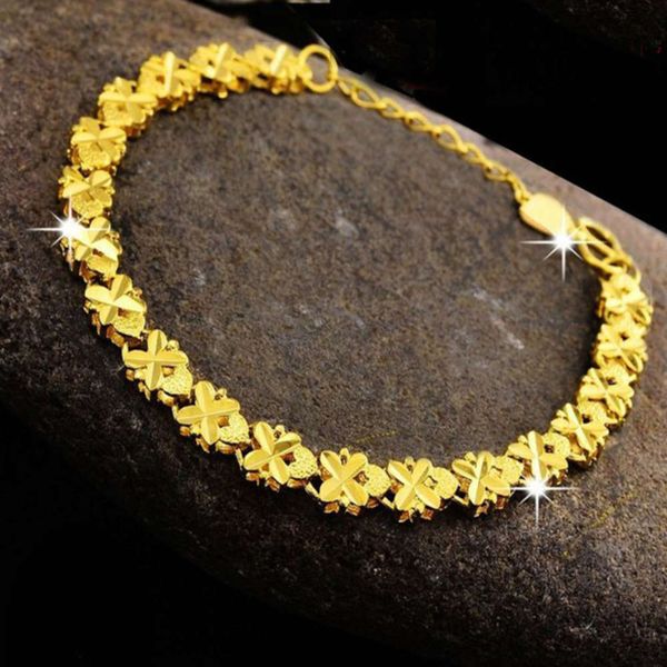 gold plated brass four leaf bracelet, vacuum plated copper imitation headwear, women's bracelet, Black
gold plated brass four leaf bracelet, vacuum plated copper imitation headwear, women's bracelet, Black