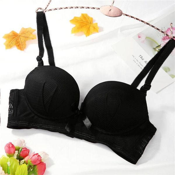 bras 3/4 cup striped lace no steel ring bra thin section girl close to breast underwear student cotton solid, Red;black 
bras 3/4 cup striped lace no steel ring bra thin section girl close to breast underwear student cotton solid, Red;black