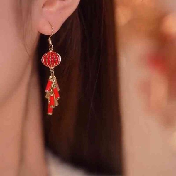 charms earrings chinese style temperament versatile red lantern women's year gift spring festival firecrackers tassel, Golden
charms earrings chinese style temperament versatile red lantern women's year gift spring festival firecrackers tassel, Golden