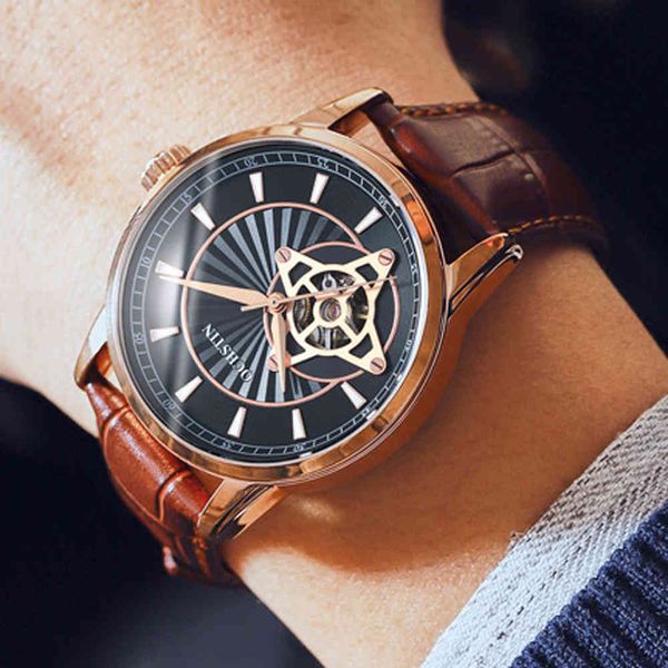 new fashion gentlemen watches fire luxury automatic skeleton men watching mechanical matters waterproof tours, Slivery;brown
new fashion gentlemen watches fire luxury automatic skeleton men watching mechanical matters waterproof tours, Slivery;brown