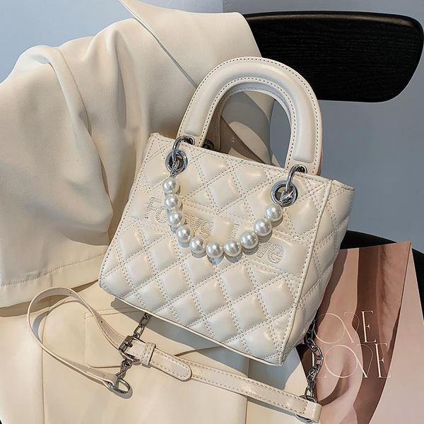 evening bags small women's bag summer 2021 fashion versatile lingge hand-held princess advanced sense chain messenger
evening bags small women's bag summer 2021 fashion versatile lingge hand-held princess advanced sense chain messenger