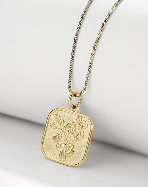 chokers pvd gold-plated titanium steel carved rose square pendant necklace ins wind net red same style clavicle chain, Golden;silver
chokers pvd gold-plated titanium steel carved rose square pendant necklace ins wind net red same style clavicle chain, Golden;silver