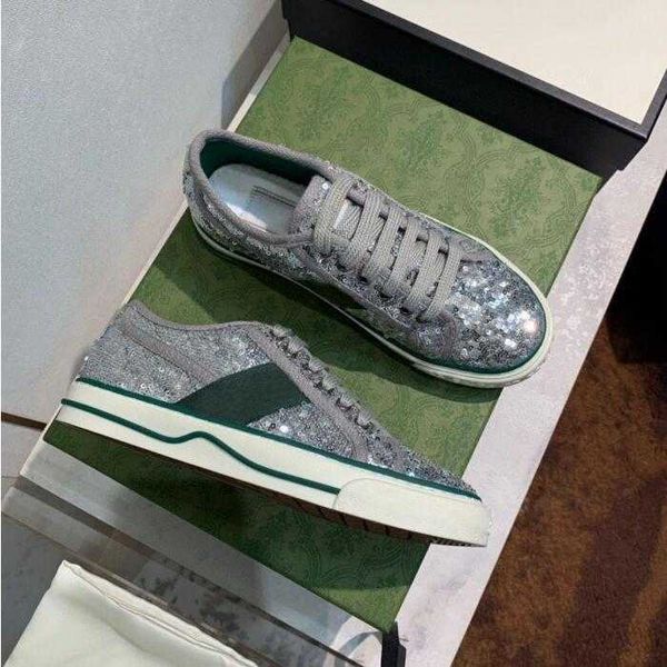2021 classic luxury designer women men tennis 1977 casual shoes low-cut shoe size35-44 with box, Black
2021 classic luxury designer women men tennis 1977 casual shoes low-cut shoe size35-44 with box, Black