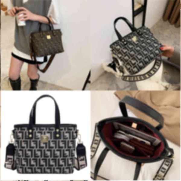 womens soft leather shoulder bag luxury handbags women bags designer hand bags for female purse
womens soft leather shoulder bag luxury handbags women bags designer hand bags for female purse