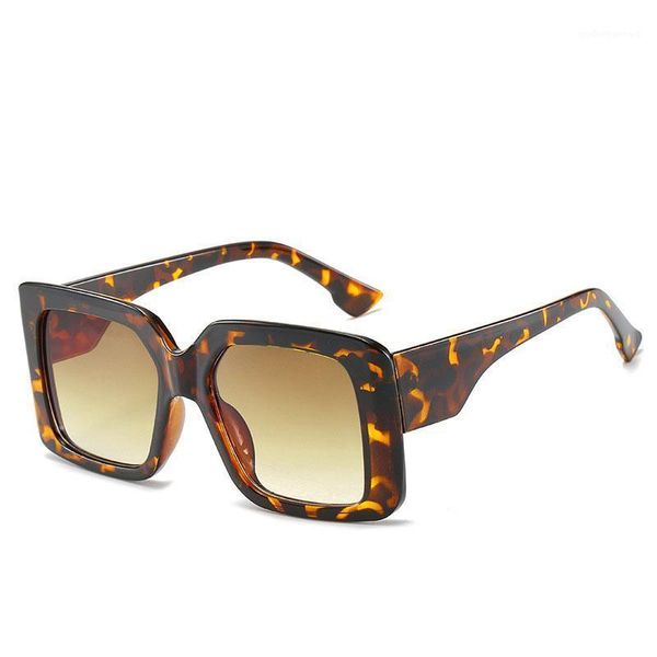 oversize square sunglasses women fashion retro gradient sun glasses 2021 men blue big frame vintage eyewear uv400, White;black
oversize square sunglasses women fashion retro gradient sun glasses 2021 men blue big frame vintage eyewear uv400, White;black