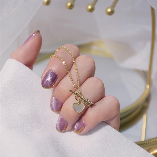 chains design exquisite micro-inlaid natural shell love cupid arrow 14k gold-plated fashion necklaces for women, Silver
chains design exquisite micro-inlaid natural shell love cupid arrow 14k gold-plated fashion necklaces for women, Silver