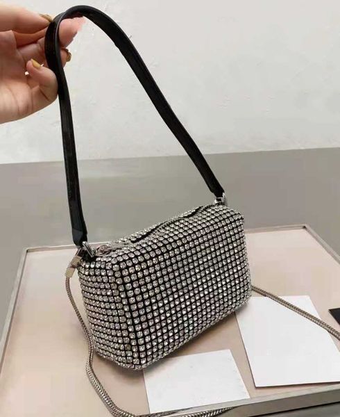 latest diamond women shoulder bag purses fashion lady designers brand handbags chains cross body handbag 1331
latest diamond women shoulder bag purses fashion lady designers brand handbags chains cross body handbag 1331