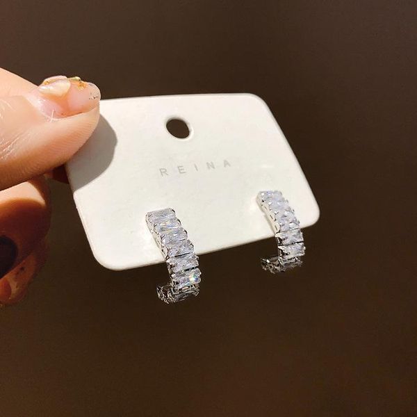 stud korean fashion simple geometric sparkling zircon inlaid earrings luxury exquisite piercing 2021 trendy jewelry, Golden;silver
stud korean fashion simple geometric sparkling zircon inlaid earrings luxury exquisite piercing 2021 trendy jewelry, Golden;silver