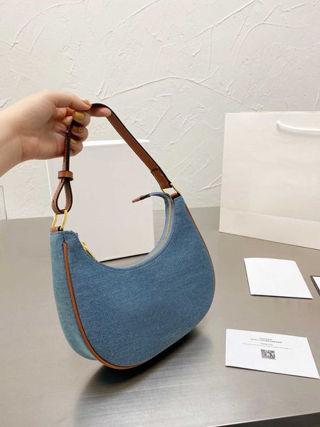 totes women bag designer armpit bags fashion classic spring and summer show cowboy letter logo messenger handbags
totes women bag designer armpit bags fashion classic spring and summer show cowboy letter logo messenger handbags