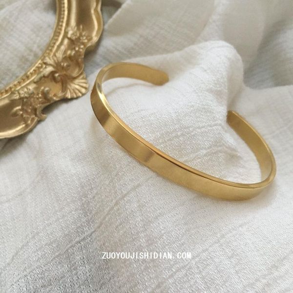 bangle titanium steel no fading elegance retro minority simple glossy golden open-end bracelet wholesale charm bracelets for women, Black
bangle titanium steel no fading elegance retro minority simple glossy golden open-end bracelet wholesale charm bracelets for women, Black