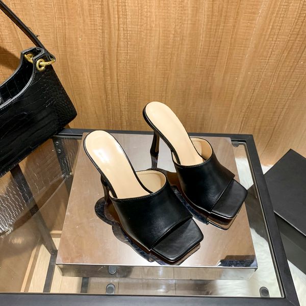 women's sandals luxury fashion 2021 new style breathable anti-slip solid color comfortable, Black
women's sandals luxury fashion 2021 new style breathable anti-slip solid color comfortable, Black