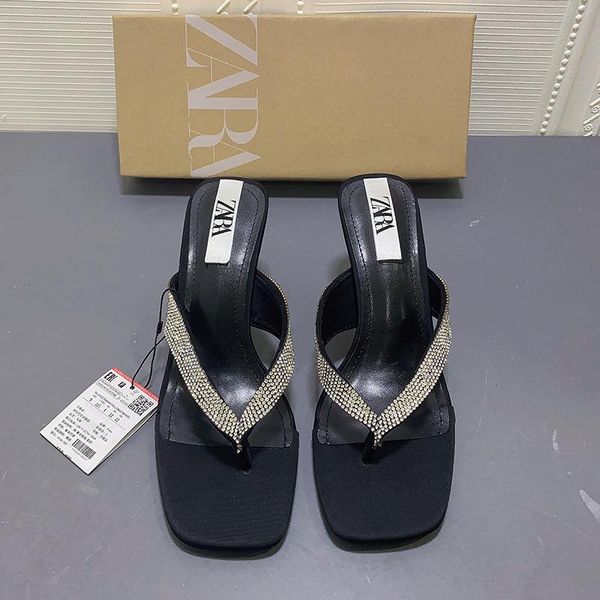slippers zar2021 summer women's shoes black bright surface rhinestone high heel square toe clip empty back thin fashion
slippers zar2021 summer women's shoes black bright surface rhinestone high heel square toe clip empty back thin fashion