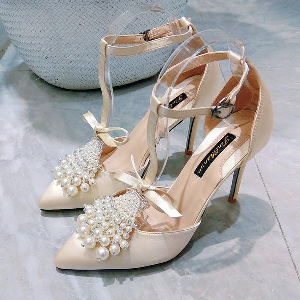 dress shoes 2021 spring and summer fashion rhinestone pointed high-heeled female sandals satin pearl word buckle with single, Black
dress shoes 2021 spring and summer fashion rhinestone pointed high-heeled female sandals satin pearl word buckle with single, Black