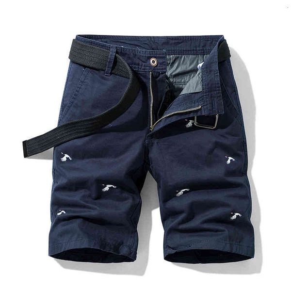 men's shorts 2021 casual menswear summer cotton comfortable shorts fashion embroidery brand, White;black
men's shorts 2021 casual menswear summer cotton comfortable shorts fashion embroidery brand, White;black
