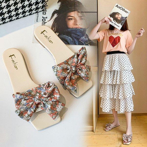 sandals in summer 2021, the flat bottom, low heel, bowknot, floral women's sandals, wild national ladies slippers., Black
sandals in summer 2021, the flat bottom, low heel, bowknot, floral women's sandals, wild national ladies slippers., Black