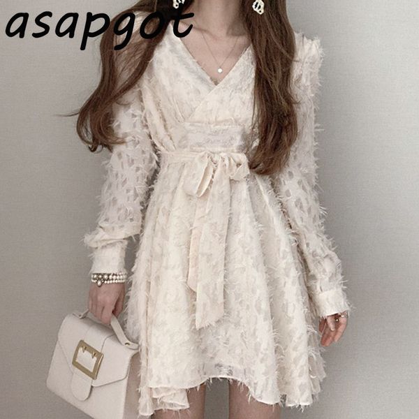 korea chic fairy temperature gentle v-neck cross three-dimensional tassels dress short puff sleeve lace up waist bow plus size 210429, Black;gray
korea chic fairy temperature gentle v-neck cross three-dimensional tassels dress short puff sleeve lace up waist bow plus size 210429, Black;gray