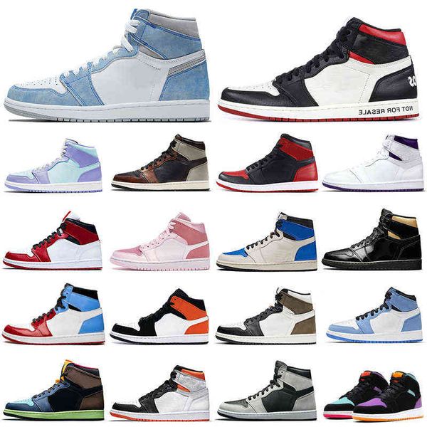 r 1s men basketball shoes 1 university blue obsidian shadow light smoke grey women mens trainers sports sneakers 
r 1s men basketball shoes 1 university blue obsidian shadow light smoke grey women mens trainers sports sneakers