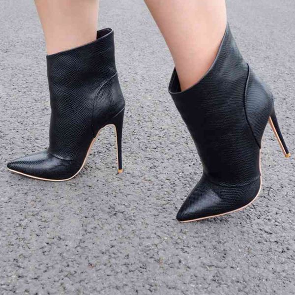 winter women's shoes thin heel super high heel women's boots pointed toe small square upper short boots 210507, Black
winter women's shoes thin heel super high heel women's boots pointed toe small square upper short boots 210507, Black