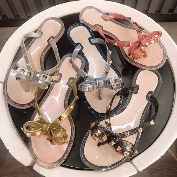 women slippers bling pvc sandals woman rivet flip flops summer beach shoes flats zlh, Black
women slippers bling pvc sandals woman rivet flip flops summer beach shoes flats zlh, Black