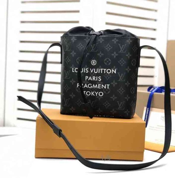 handles clutches shoulder bag handbags iconic r shoulder bags totes cross body bag luxury evening m43418
handles clutches shoulder bag handbags iconic r shoulder bags totes cross body bag luxury evening m43418