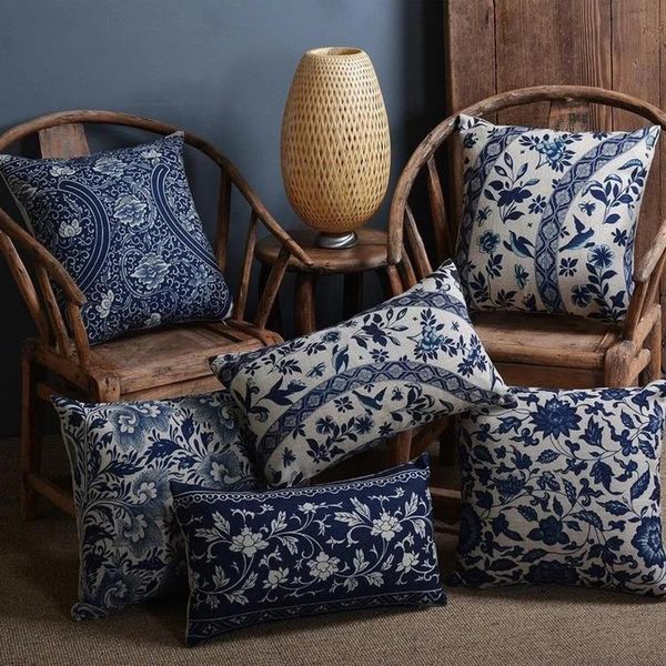 cushion/decorative pillow vintage blue and white porcelain printed cushion cover decorative sofa throw car chair home decor case almofadas
cushion/decorative pillow vintage blue and white porcelain printed cushion cover decorative sofa throw car chair home decor case almofadas