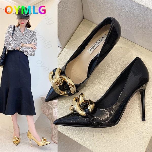 dress shoes women's autumn 2021 european goods patent leather stone pattern chain feminine temperament high heels single, Black
dress shoes women's autumn 2021 european goods patent leather stone pattern chain feminine temperament high heels single, Black