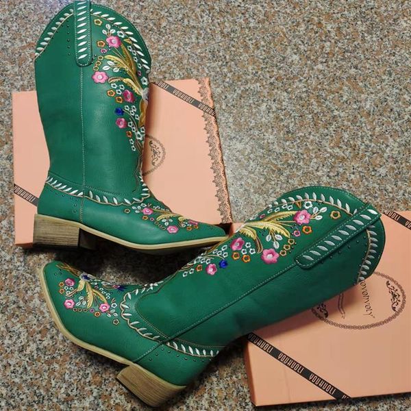 boots 2021 female flower embroidery mid calf green leather slip on rivets studs retro wooden chunky heel, Black
boots 2021 female flower embroidery mid calf green leather slip on rivets studs retro wooden chunky heel, Black