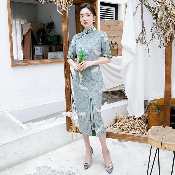 chinese velvet high-split cheongsam vintage short-sleeve qipao mandarin collar stage show dress for women plus size 3xl 4xl ethnic clothing, Red
chinese velvet high-split cheongsam vintage short-sleeve qipao mandarin collar stage show dress for women plus size 3xl 4xl ethnic clothing, Red