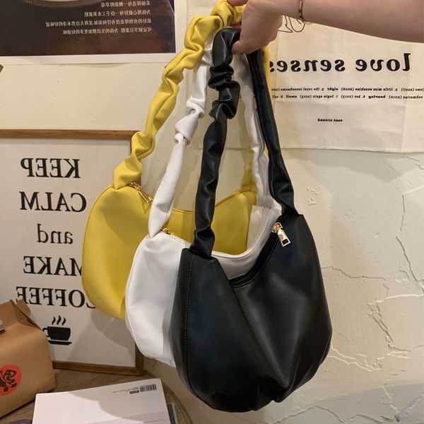 soft cloud bag design sense of minority simple single shoulder women 2021 spring and summer new wrinkled portable
soft cloud bag design sense of minority simple single shoulder women 2021 spring and summer new wrinkled portable