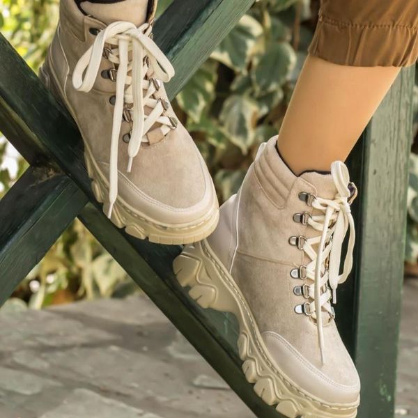boots mink color pu suede leather season winter autmn 2021 fashion white lace-up standard mold female lady women, Black
boots mink color pu suede leather season winter autmn 2021 fashion white lace-up standard mold female lady women, Black