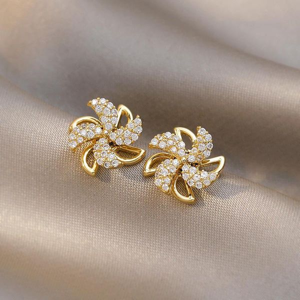 stud luxury rotating windmill earrings for women female fashion gold zircon vintage charms party wedding jewelry gift, Golden;silver
stud luxury rotating windmill earrings for women female fashion gold zircon vintage charms party wedding jewelry gift, Golden;silver