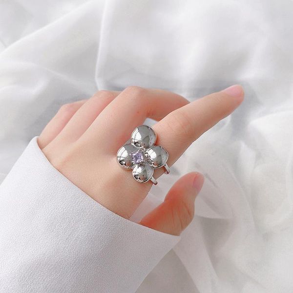 cluster rings tarcliy fashion irregular silver color flower zircon index finger ring simple chic opening adjustable women trends jewelry, Golden;silver
cluster rings tarcliy fashion irregular silver color flower zircon index finger ring simple chic opening adjustable women trends jewelry, Golden;silver