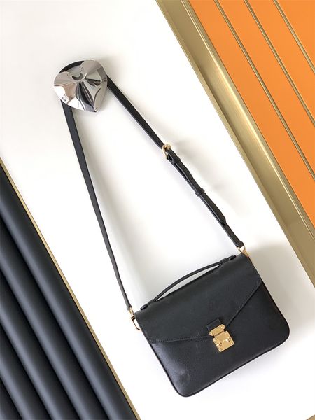 evening bags luxury faux fur hobos-shaped women handbags and shoulder for female plush totes ladies chain day clutch designer purse
evening bags luxury faux fur hobos-shaped women handbags and shoulder for female plush totes ladies chain day clutch designer purse