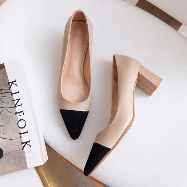 large size small fragrant women's sho leather thick heel shallow mouth single classic color matching celebrity high heels korean, Black
large size small fragrant women's sho leather thick heel shallow mouth single classic color matching celebrity high heels korean, Black