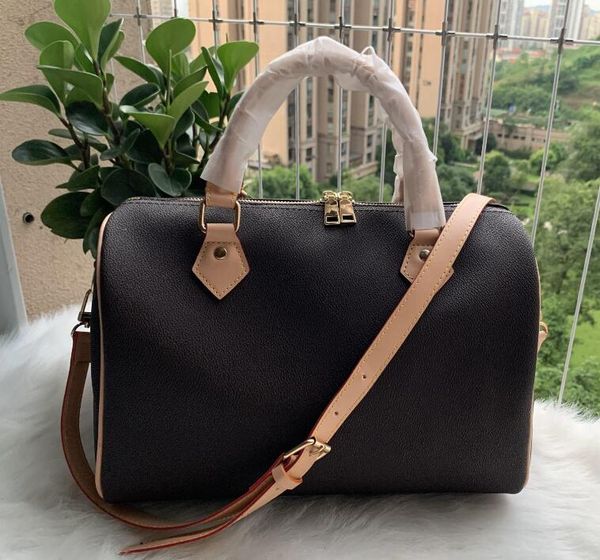 designers women shoulder bags messenger travel bag classic style fashion flowers lady totes luxury handbags speedy 30cm with gold key lock 2
designers women shoulder bags messenger travel bag classic style fashion flowers lady totes luxury handbags speedy 30cm with gold key lock 2