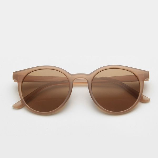 retro designer classic brand outdoors circular man women sunglasses fashion high street trend, White;black
retro designer classic brand outdoors circular man women sunglasses fashion high street trend, White;black